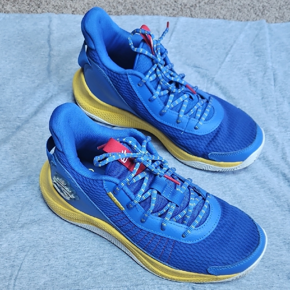 Under Armour Curry 3Z7 Basketball Shoes